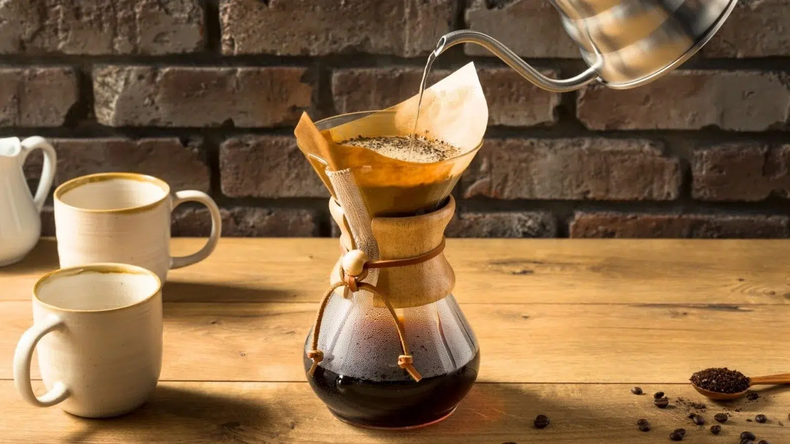 Pour-Over-1920-x-1080px-1600x900